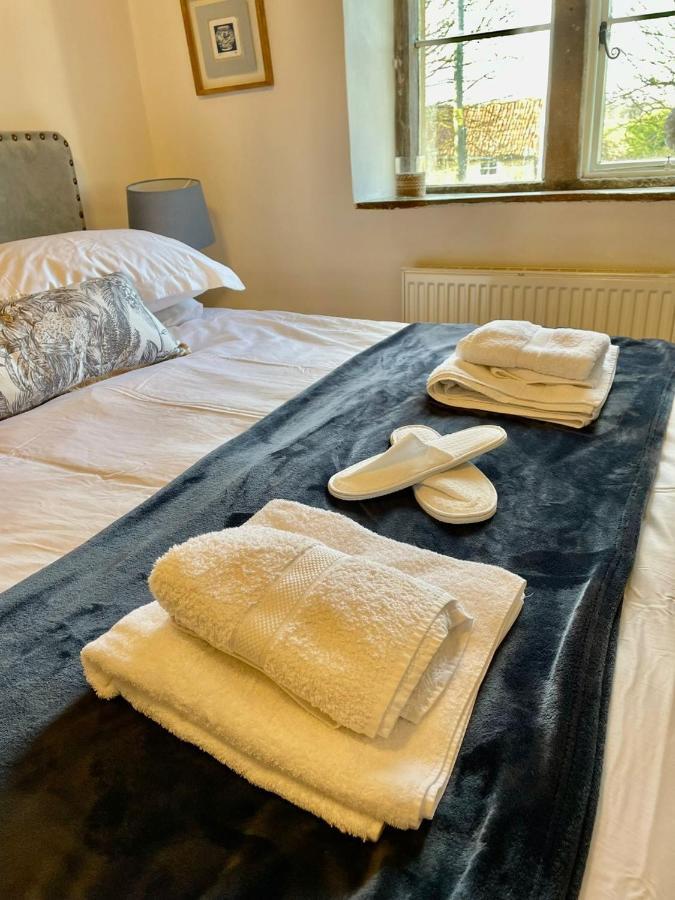 Hebe Cottage - Idyllic And Homely With Attention To Detail Atworth Exterior foto