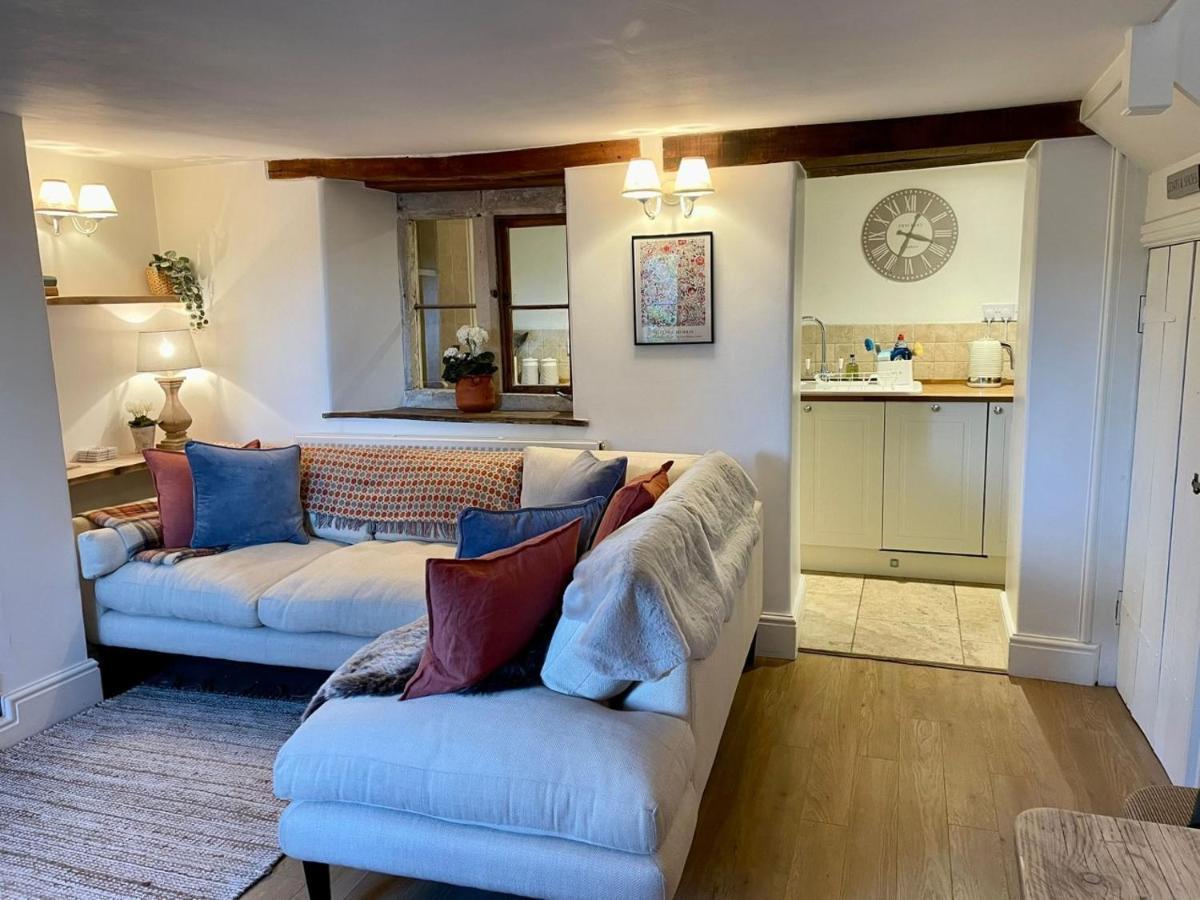 Hebe Cottage - Idyllic And Homely With Attention To Detail Atworth Exterior foto
